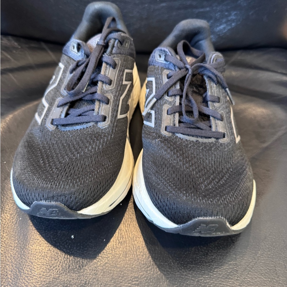 New Balance black and Cream Running Shoes